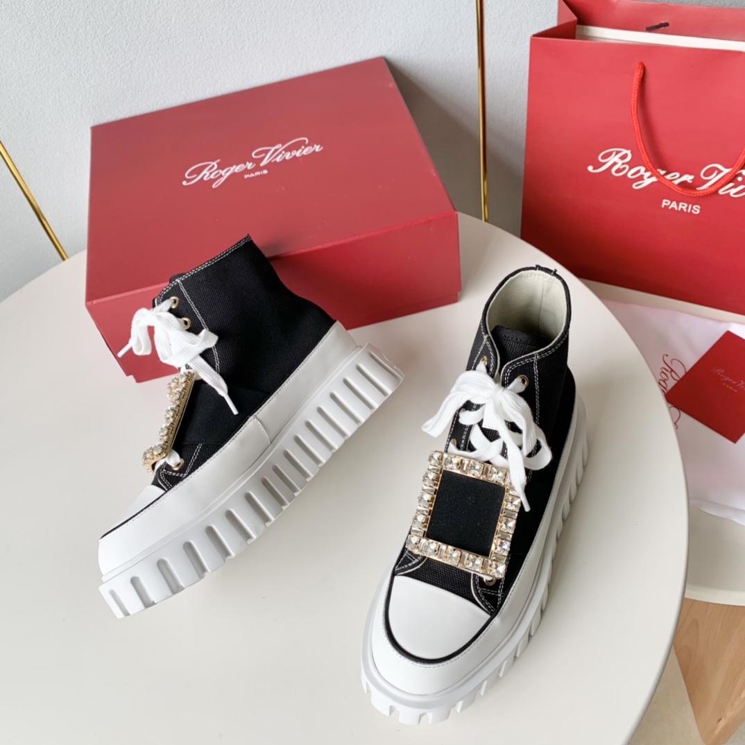 RogerVivier/RV2023