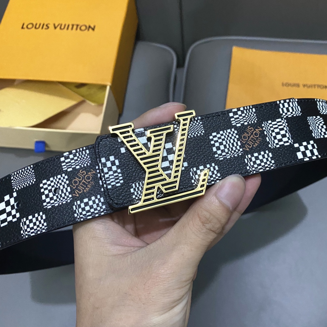 寬40mm驢家新品寬度40mmSS23專櫃在售男士新品腰帶採用雙拼色視覺效果意大利進口小牛皮飾有精巧的字