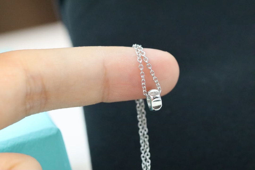 Tiffany & Co. Tiffany&Co. 单‮爱钻‬心 锁骨项链 925银