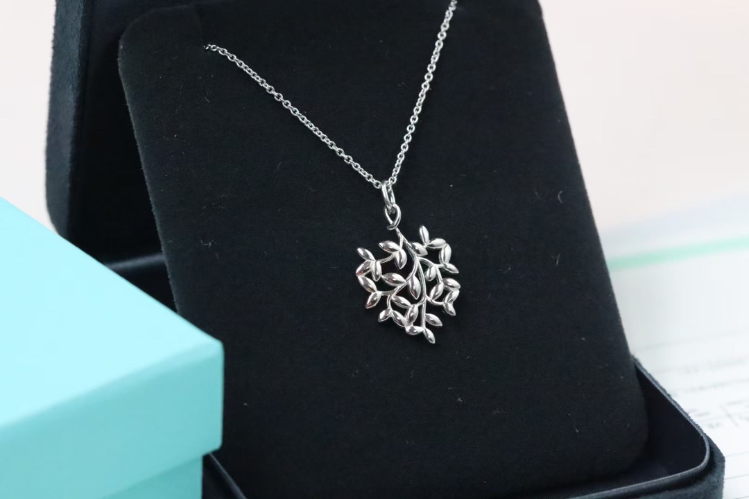 Tiffany & Co. Tiffany&Co. 橄‮叶榄‬树叶 锁‮项骨‬链 925银