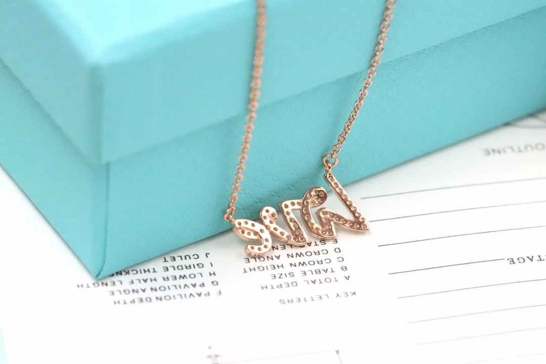 Tiffany & Co. Tiffany&Co. 满钻love字母 锁‮项骨‬链 925银