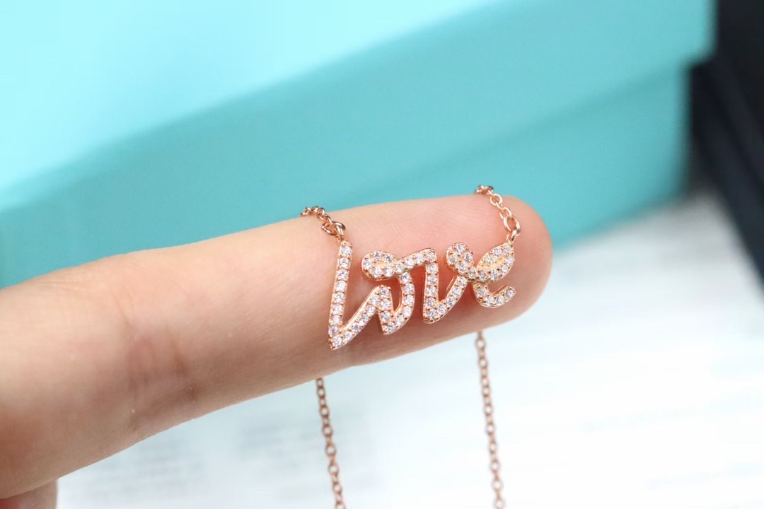 Tiffany & Co. Tiffany&Co. 满钻love字母 锁‮项骨‬链 925银
