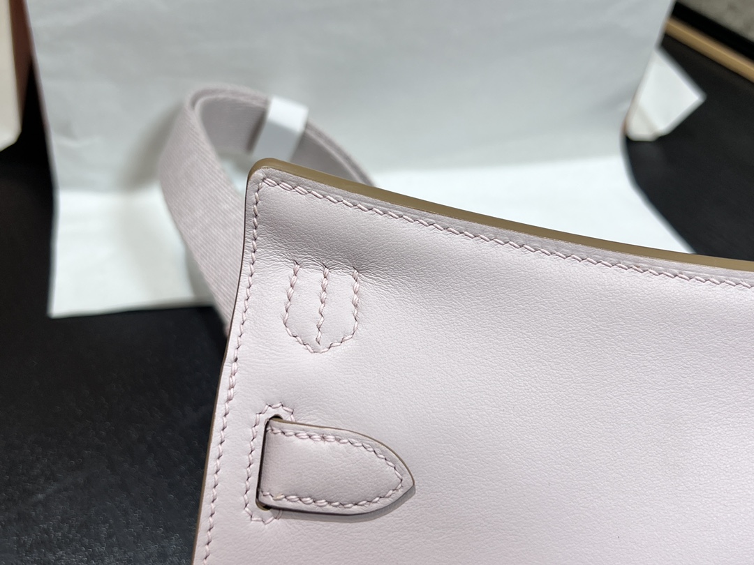 Hermès Mini Jypsiere 22cm Swift Leather Bag with Canvas Strap 8 i1690105314 5182 7