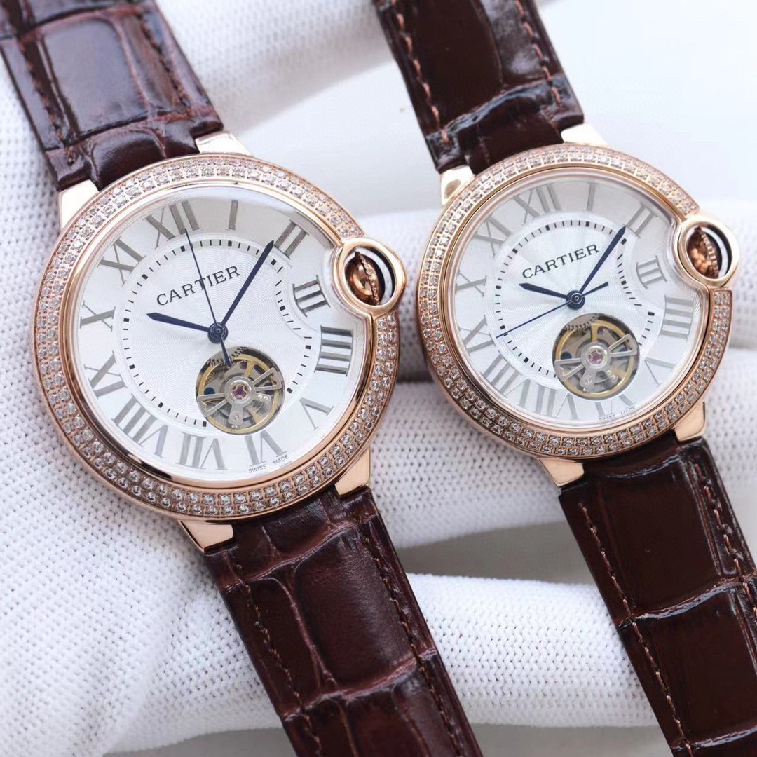 Cartier 全网最新款情侣对表陀飞轮：尺寸42mm36mm卡地亚-Cartier蓝气球飞轮系列 鱼眼蓝宝石镜面最畅销白罗马钉表盘流露着 唯美