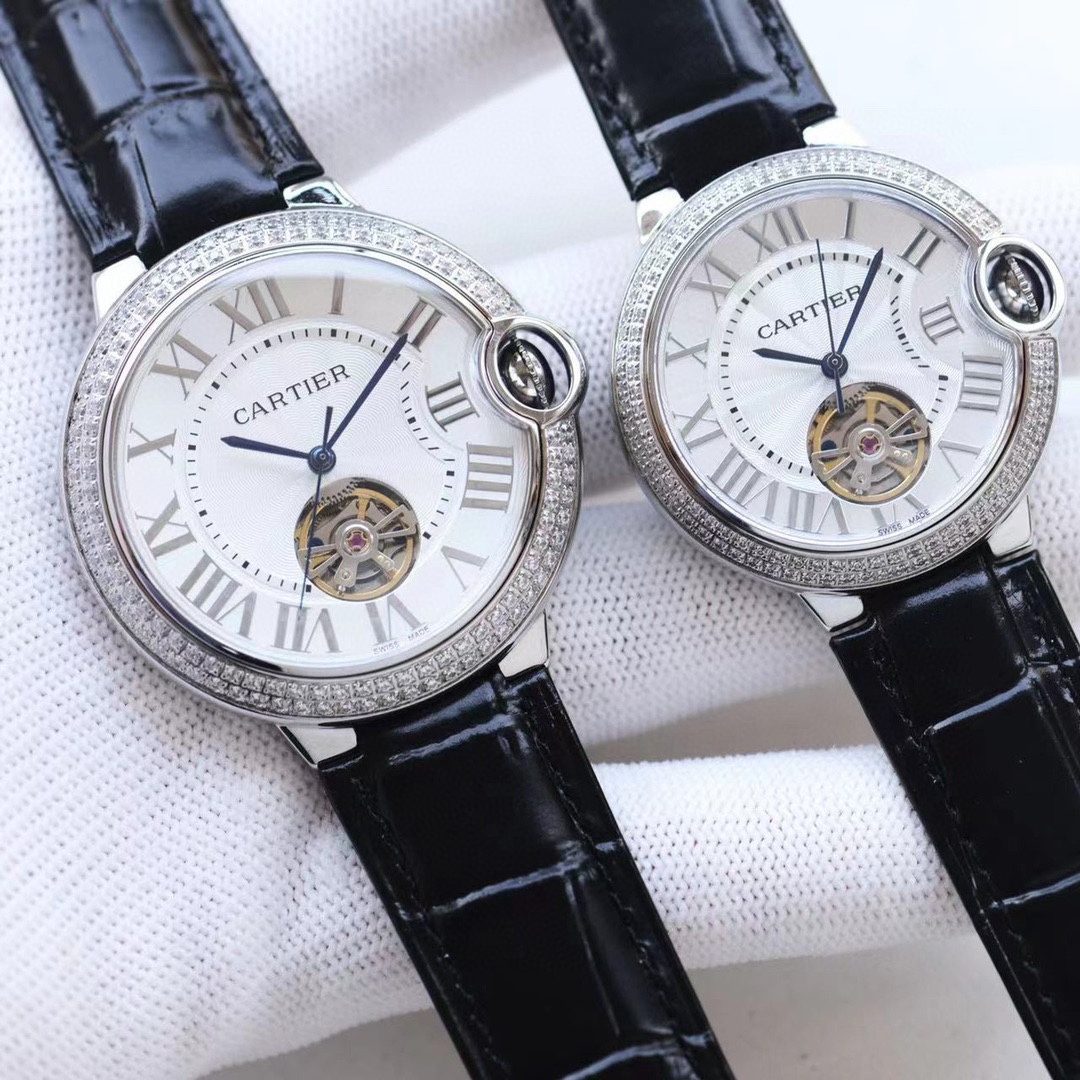 Cartier 全网最新款情侣对表陀飞轮：尺寸42mm36mm卡地亚-Cartier蓝气球飞轮系列 鱼眼蓝宝石镜面最畅销白罗马钉表盘流露着 唯美