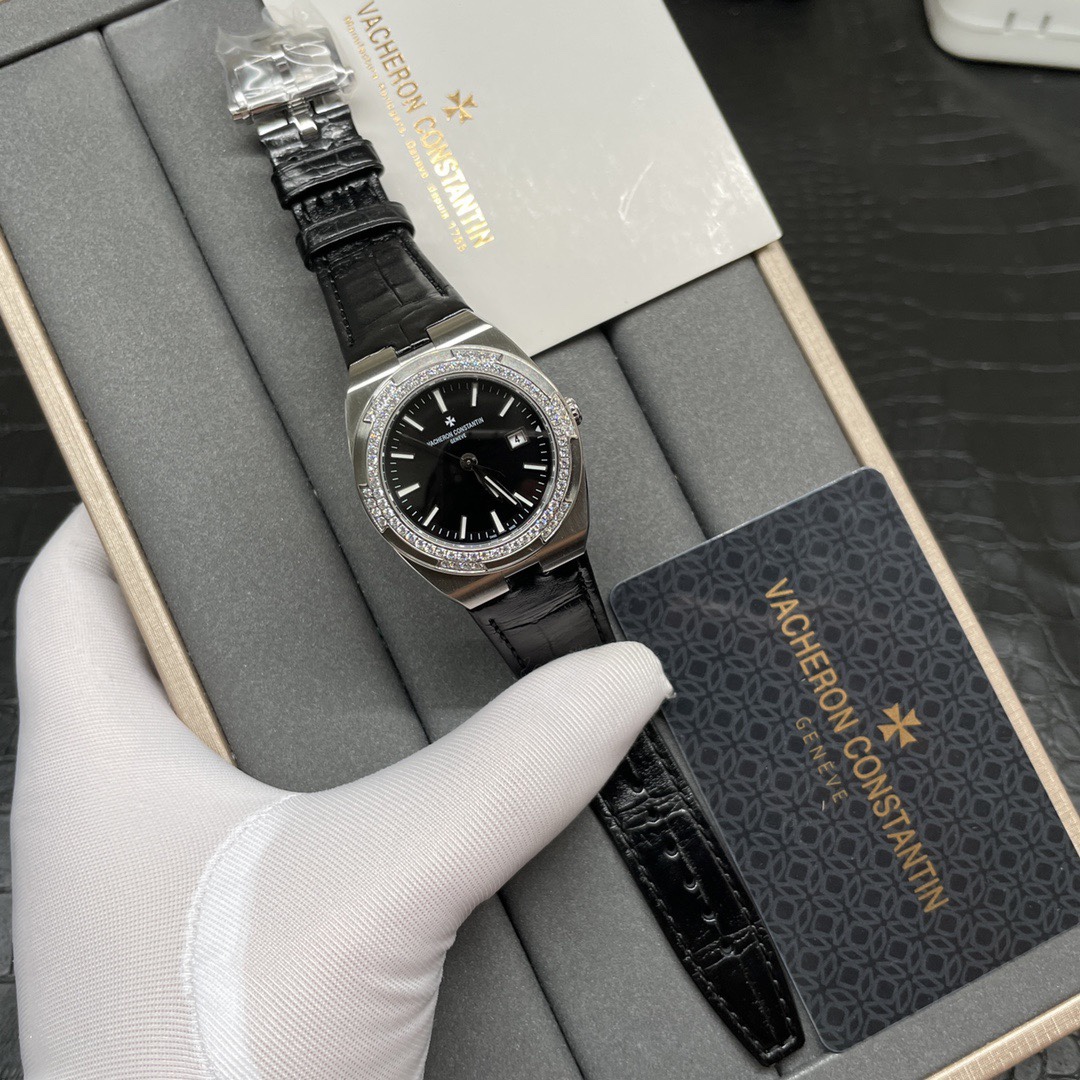 Vacheron Constantin 纵横四海系列 女士腕表33mm