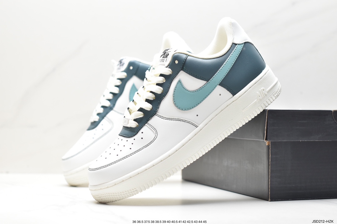 Undefeated x Nike Air Force 1 Low SP 3M original last and cardboard LT0226-301