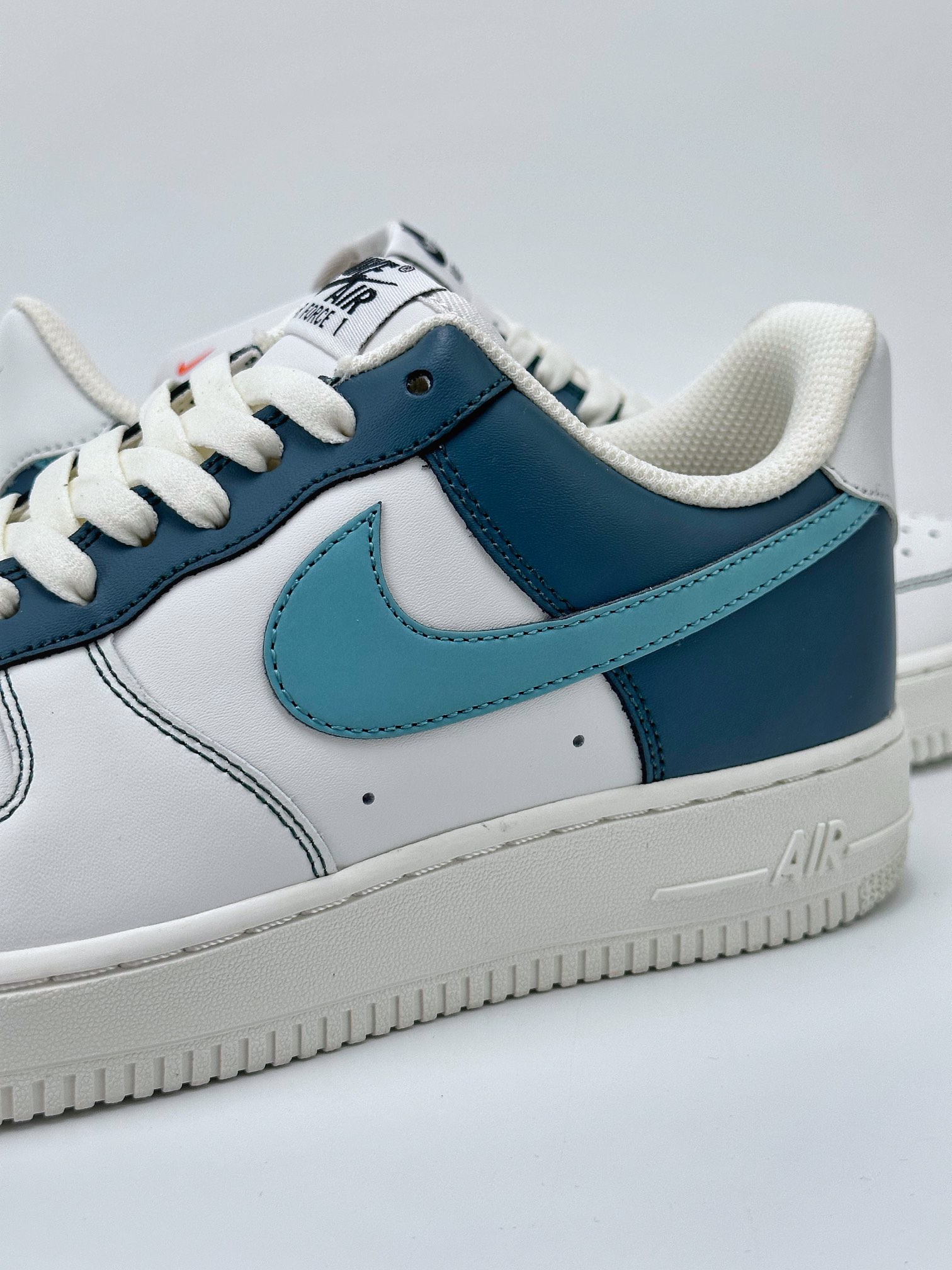 Nike Air Force 1 Low 07 White Cyan LT0226-301