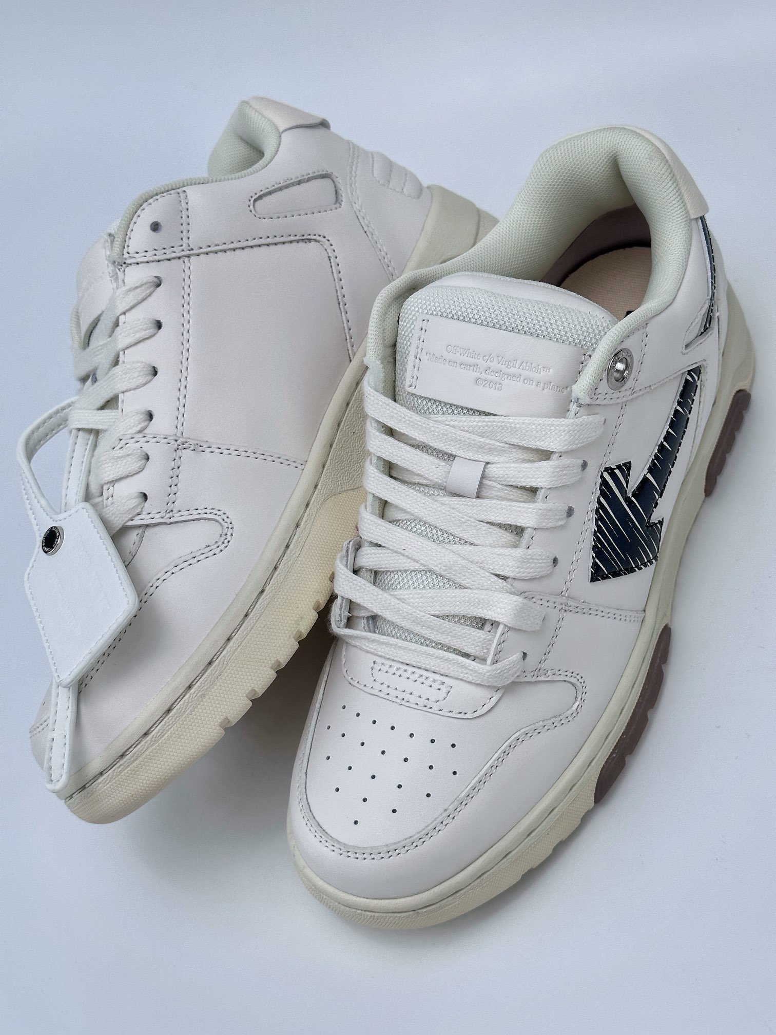 OFF- WHITE Out of Office Graffiti White OMIA189S21LEA0030110