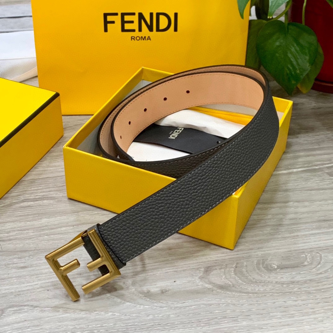 
       FENDI （芬迪）男士时尚休闲腰带 原版荔枝纹面+头层磨砂底 顶级做工，搭配标志FF搭