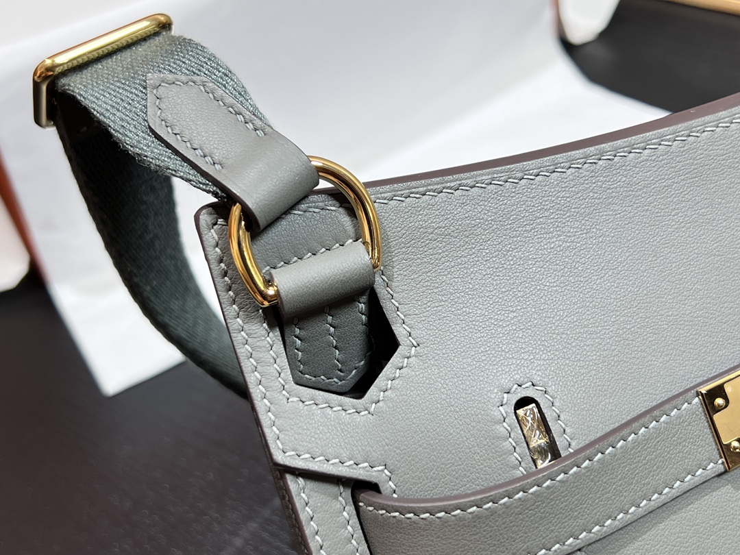 Mini Gypsière 22cm Swift Leather Crossbody Bag with Canvas Strap 5 i1690174445 2781 3