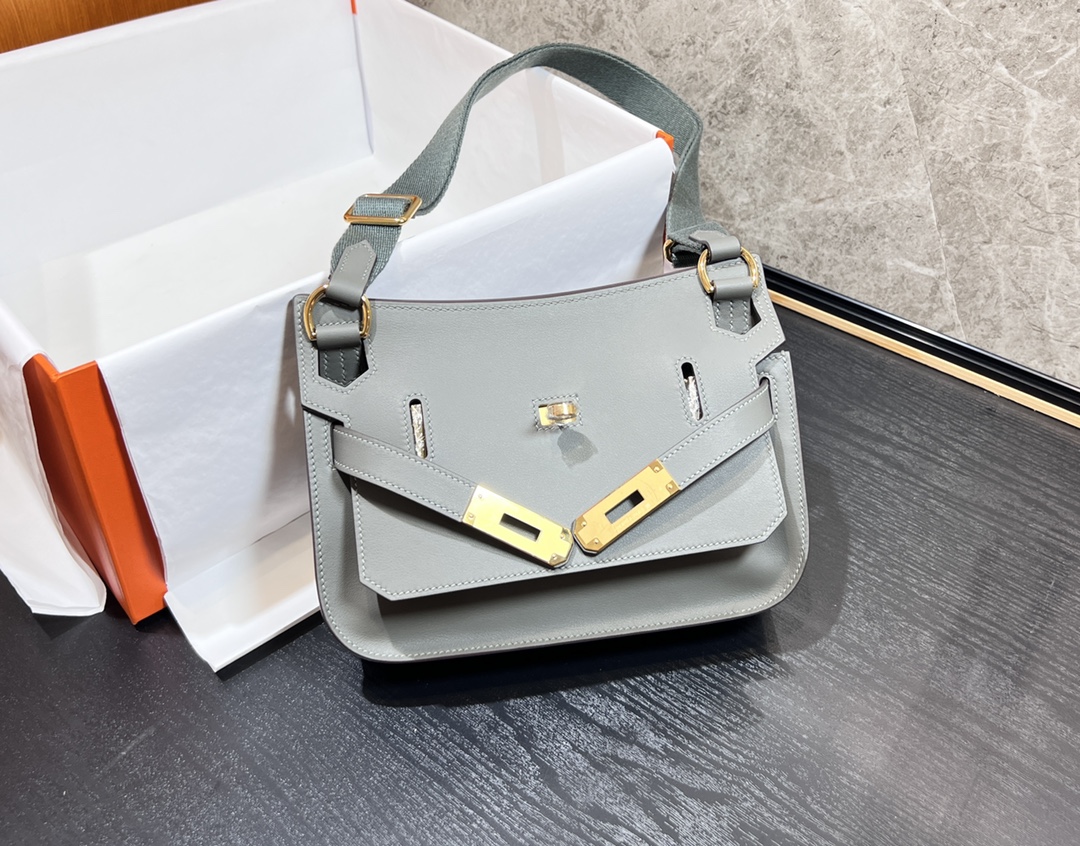 Mini Gypsière 22cm Swift Leather Crossbody Bag with Canvas Strap 3 i1690174445 8712 1