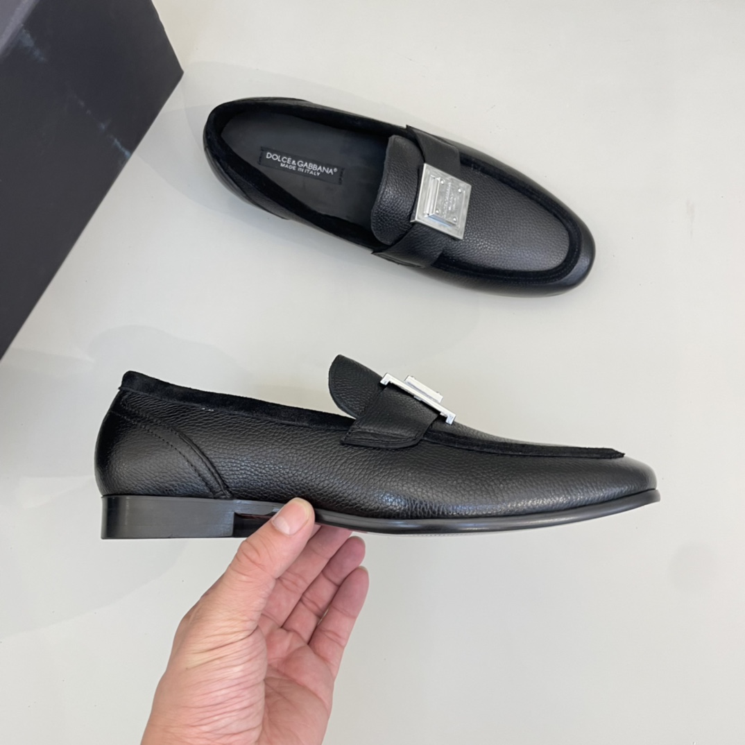 Precio de venta: P220 Forro completo de piel de vacunoMarca: DG* 