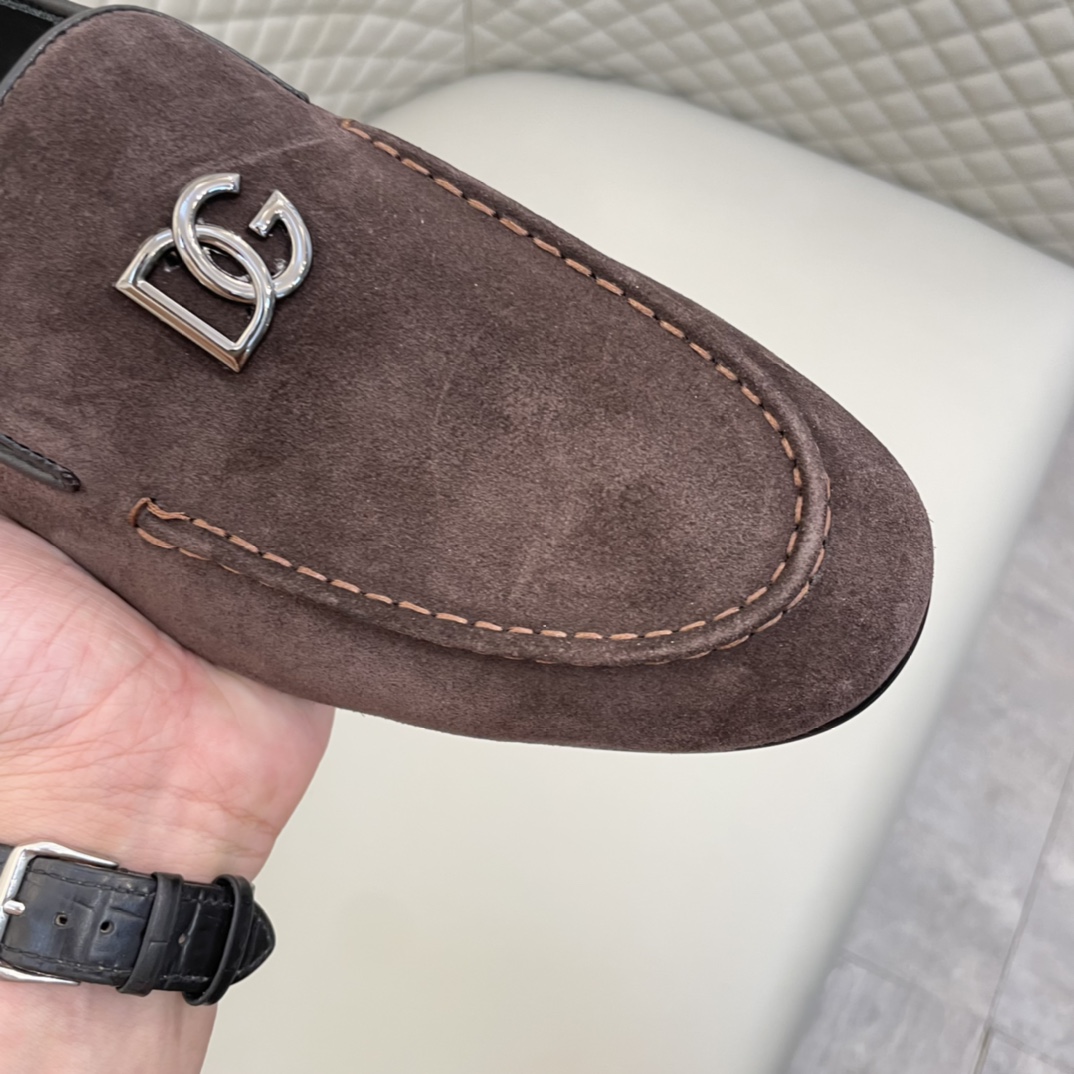 Precio de venta: P220 Forro completo de piel de vacunoMarca: DG* "Dolce & Gabbana*" Zapatos de pielT