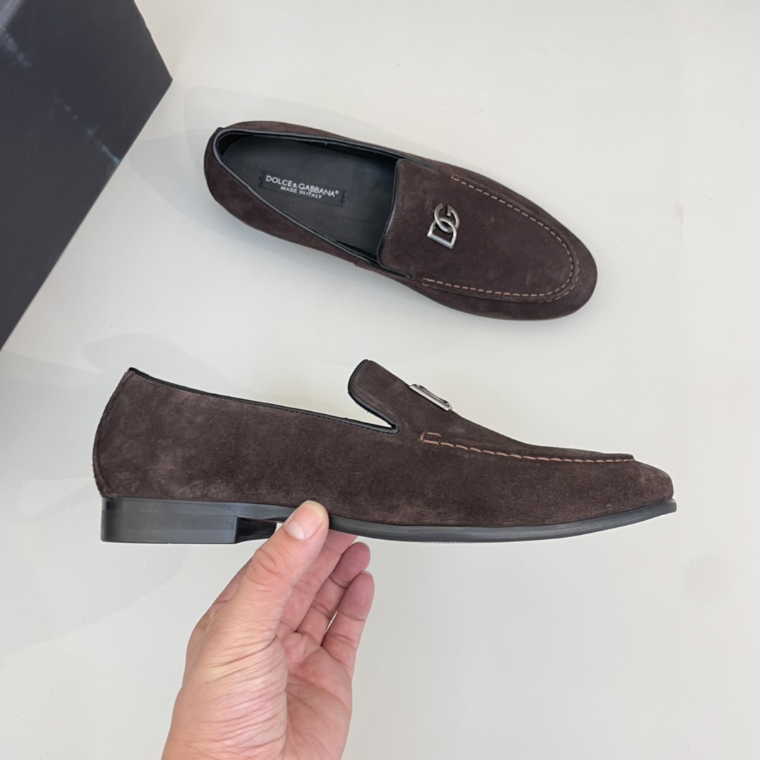 Precio de venta: P220 Forro completo de piel de vacunoMarca: DG* 