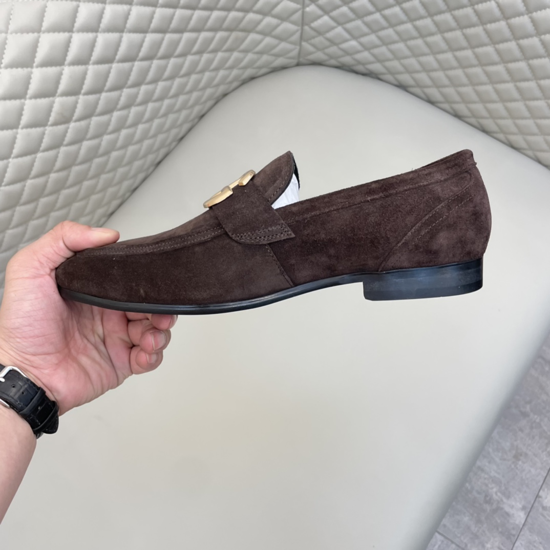 Precio de venta: P220 Forro completo de piel de vacunoMarca: DG* "Dolce & Gabbana*" Zapatos de pielT