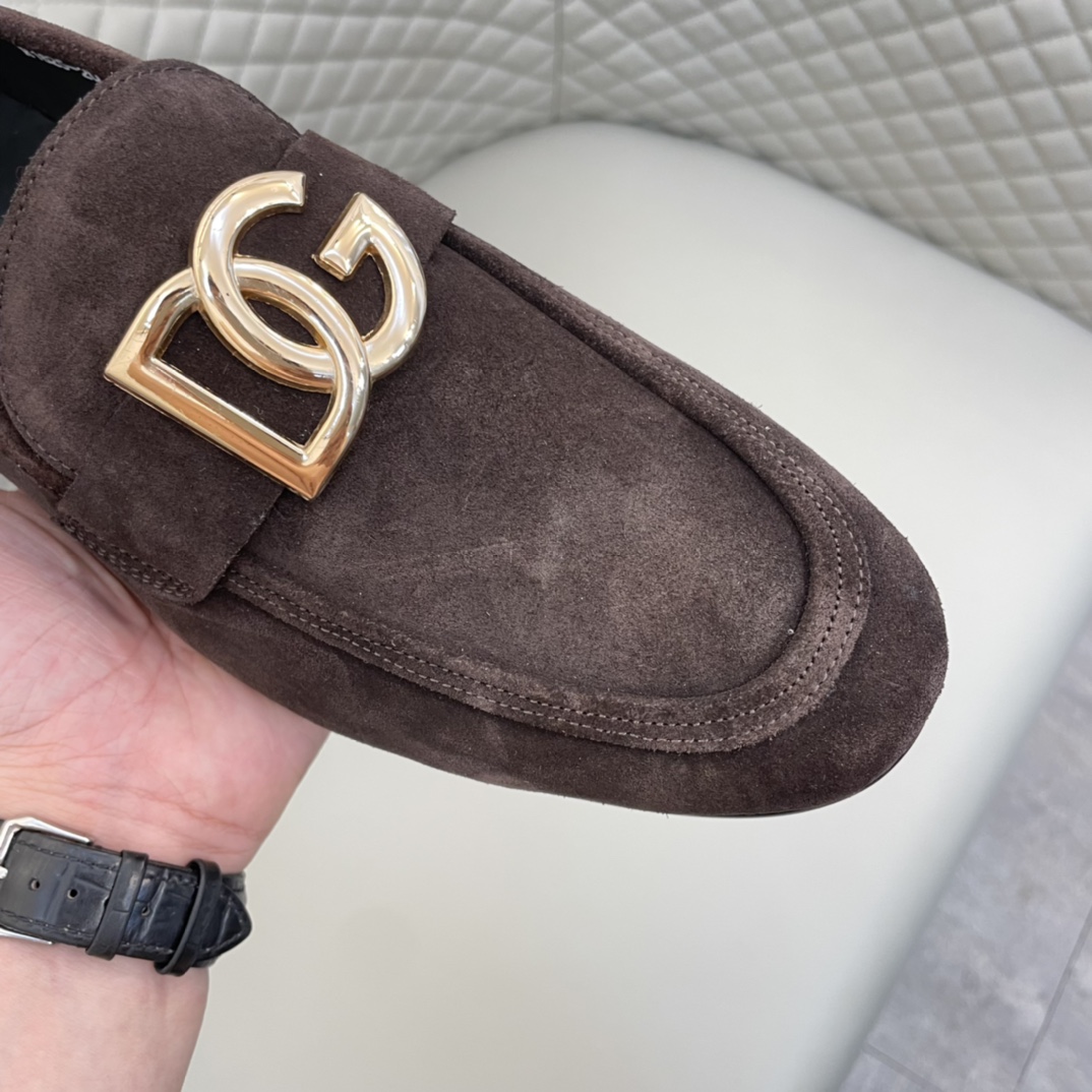 Precio de venta: P220 Forro completo de piel de vacunoMarca: DG* "Dolce & Gabbana*" Zapatos de pielT