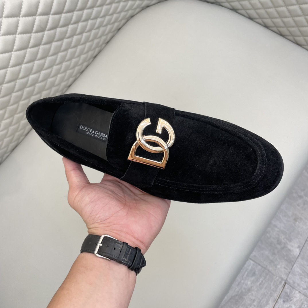 Precio de venta: P220 Forro completo de piel de vacunoMarca: DG* "Dolce & Gabbana*" Zapatos de pielT