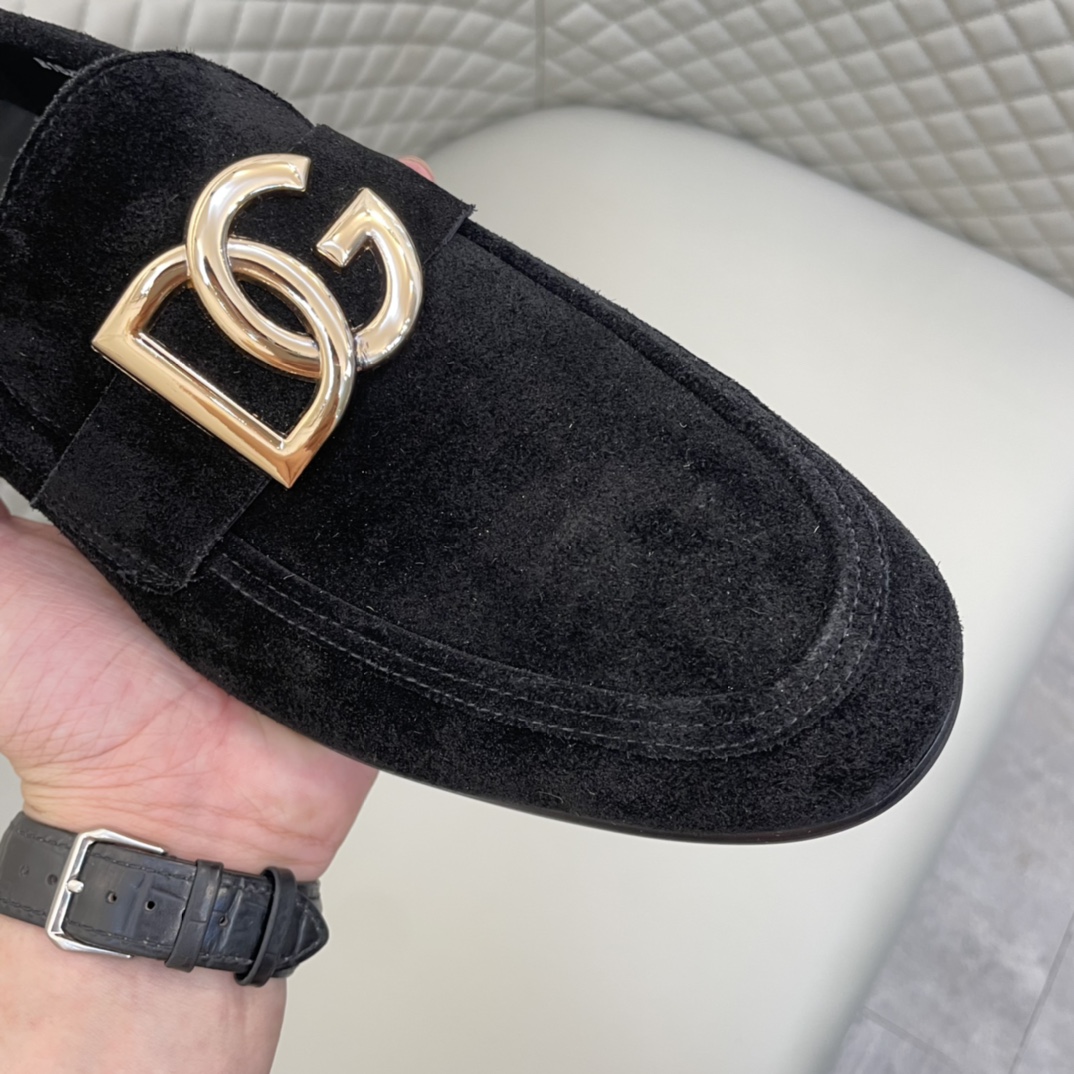 Precio de venta: P220 Forro completo de piel de vacunoMarca: DG* "Dolce & Gabbana*" Zapatos de pielT