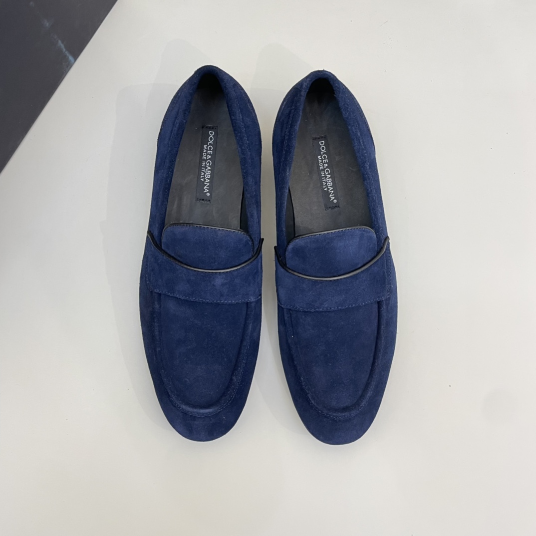 Precio de venta: P220 Forro completo de piel de vacunoMarca: DG* "Dolce & Gabbana*" Zapatos de pielT
