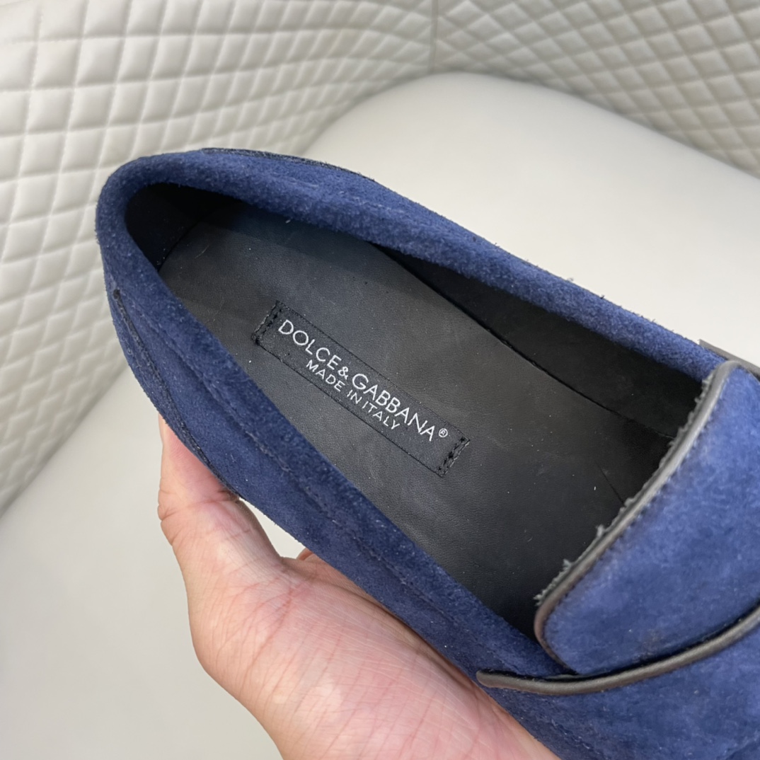Precio de venta: P220 Forro completo de piel de vacunoMarca: DG* "Dolce & Gabbana*" Zapatos de pielT
