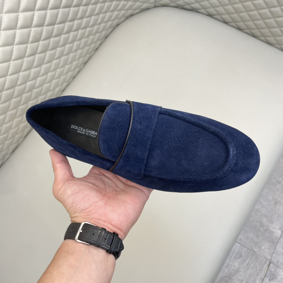 Precio de venta: P220 Forro completo de piel de vacunoMarca: DG* "Dolce & Gabbana*" Zapatos de pielT