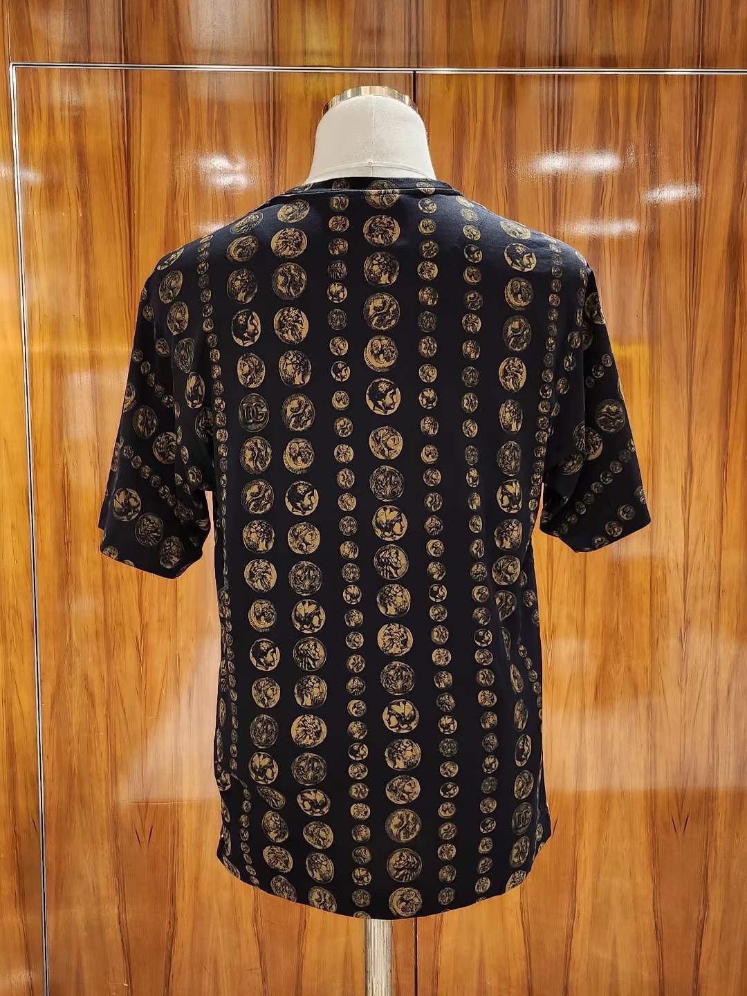 Louis Vuitton Haute Couture Haute Couture Ready-to-Wear Clothing Dress 2