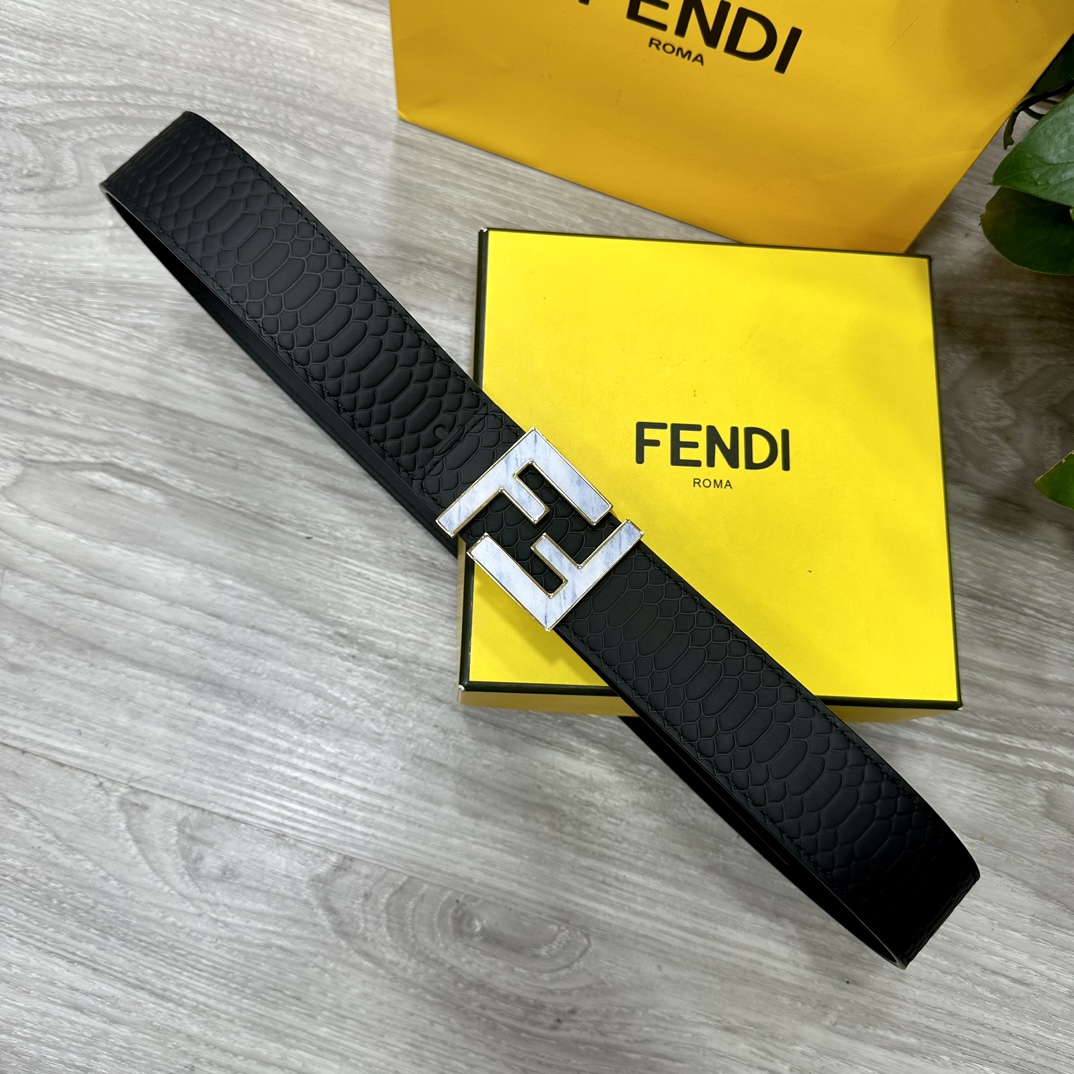 FENDl芬迪宽40MM双面原版小牛
