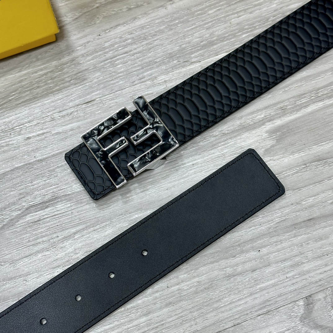 FENDl芬迪宽40MM双面原版小牛