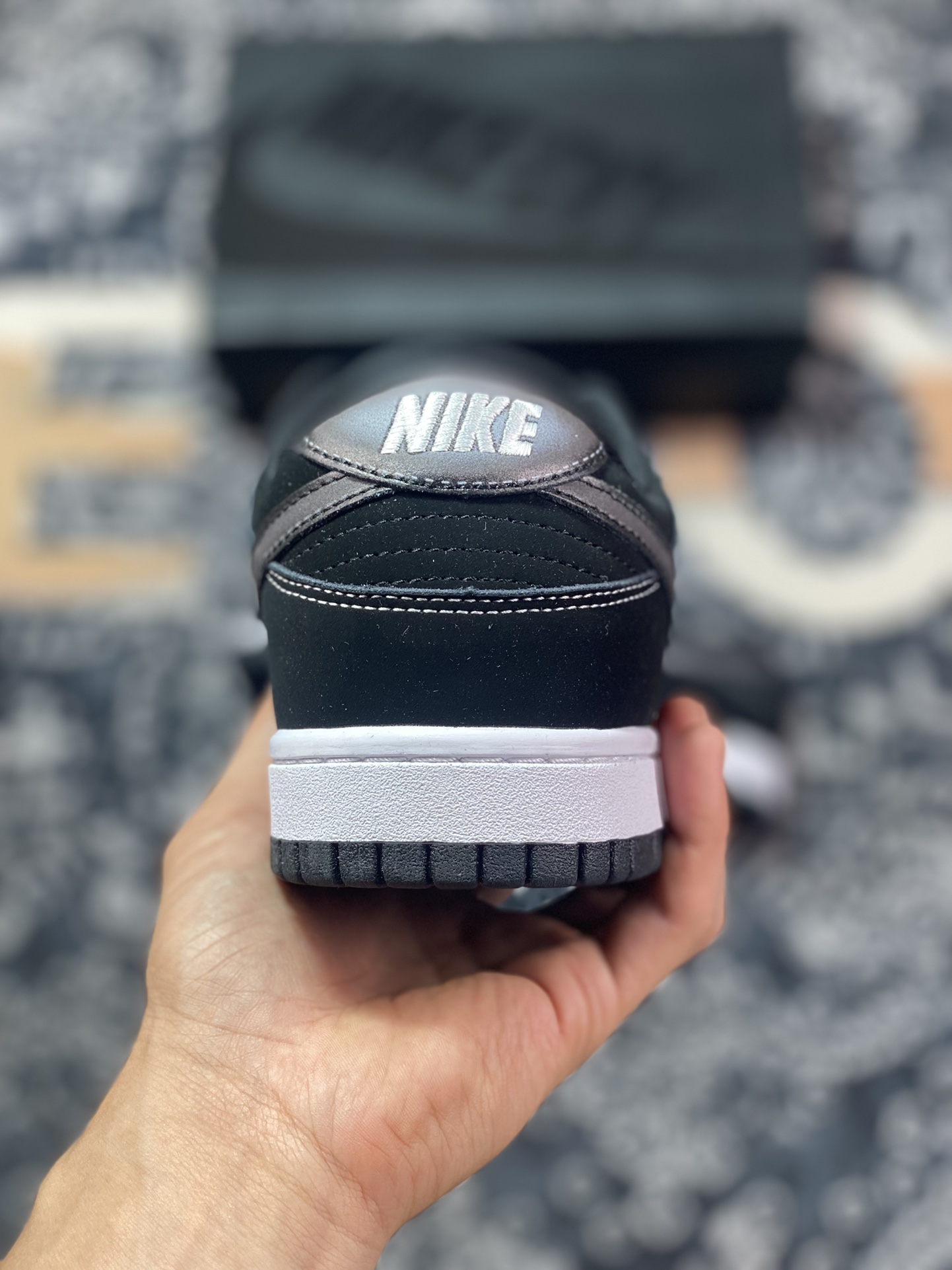 220 Concepts x NK SB Dunk Low FD6923-001