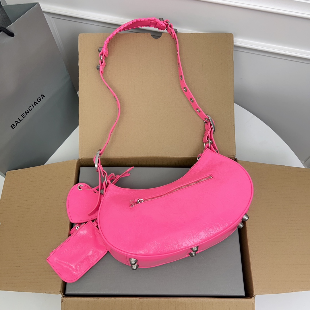 Balenciaga Le Cagole Bike Bag: Retro Boldness with Classic Twist and Modern Details - 图片 2