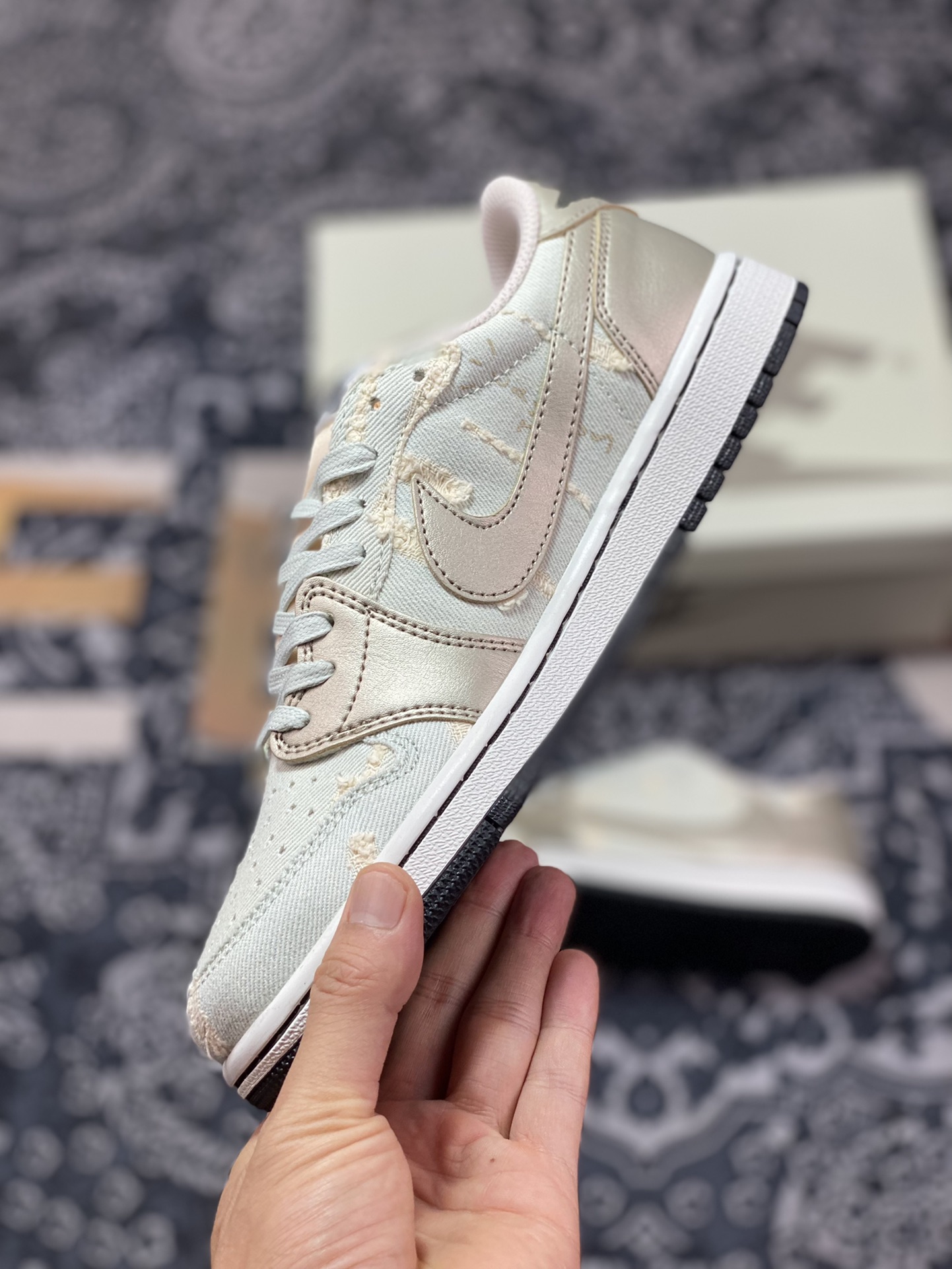 300 Travis Scott x Nike Wmns Air Jordan 1 Low OG SP”Cactus Jack“AJ1乔丹一代篮球鞋“TS联名牛仔布玫瑰金倒钩”DM7866-815