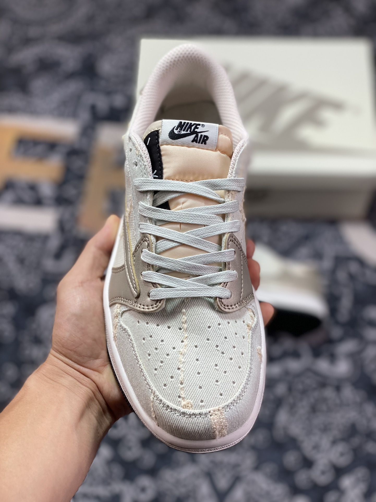 300 Travis Scott x Nike Wmns Air Jordan 1 Low OG SP”Cactus Jack“AJ1乔丹一代篮球鞋“TS联名牛仔布玫瑰金倒钩”DM7866-815