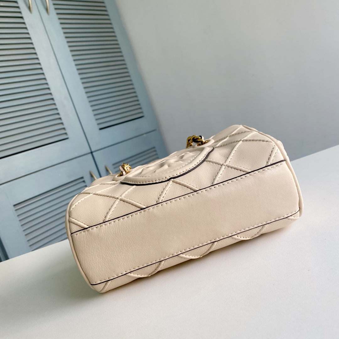 Tory Burch ～TB新款Fleming迷你手拎斜挎包 迷你号 选用柔软羊皮精心打造 焕新融入菱形褶饰