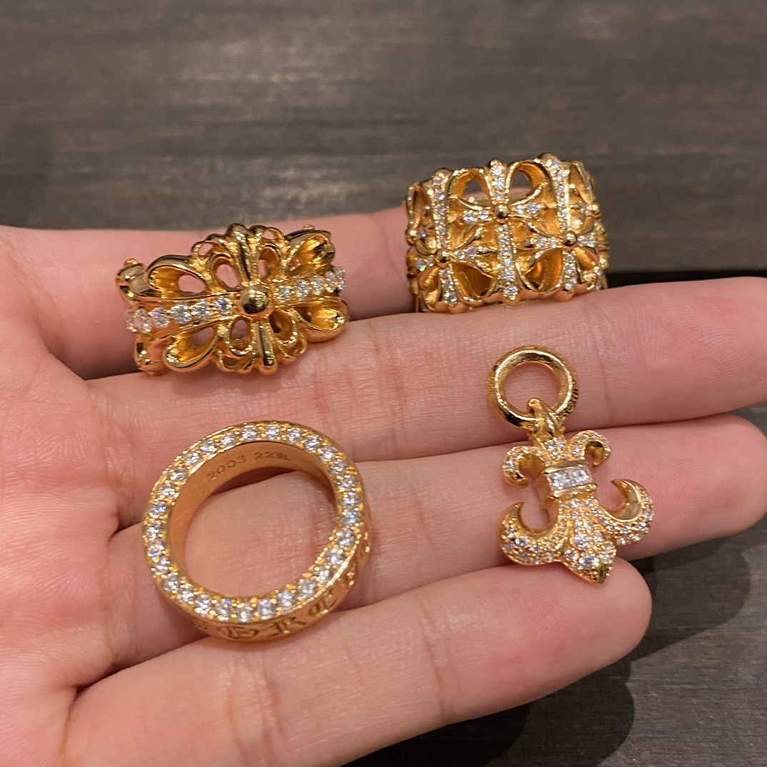 Gold-plated custom with diamond setting