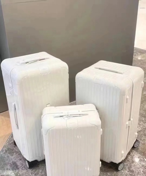 RIMOWA Essential White Cabin Luggage, Check-In L, Trunk Plus Suitcase Spin Wheel
