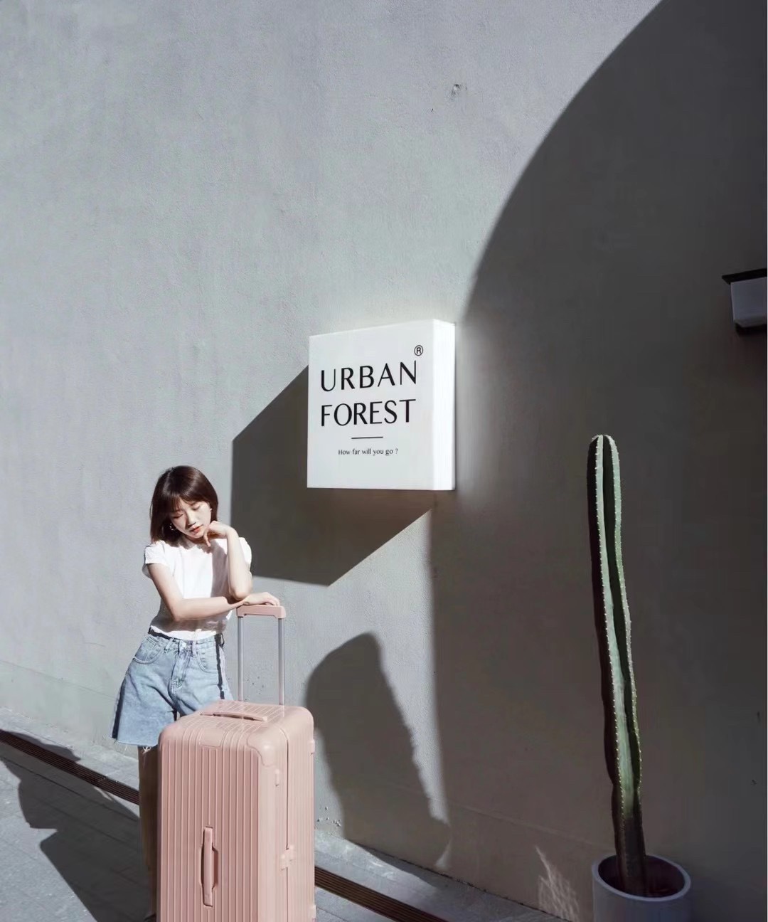 RIMOWA Essential Cabin Suitcase, Lightweight Carry-On Luggage, Pink, 21-33 inch 8 i1690206261 3996 6