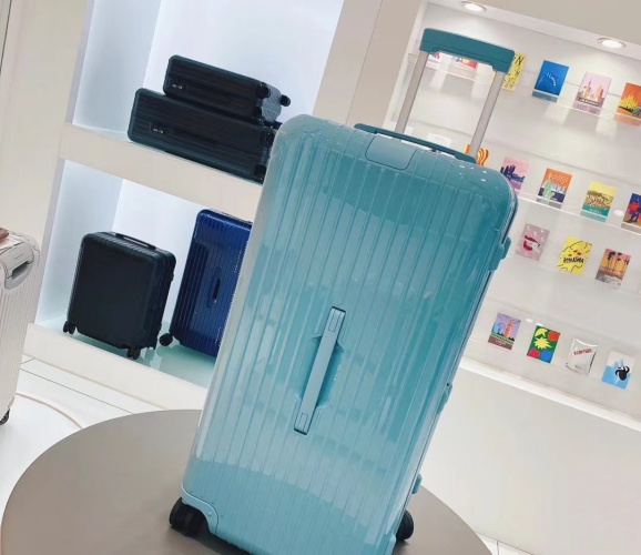 RIMOWA Essential Collection Suitcase - Travel in Style and Comfort 1 RIMOWA Essential Collection Suitcase - Travel in Style and Comfort