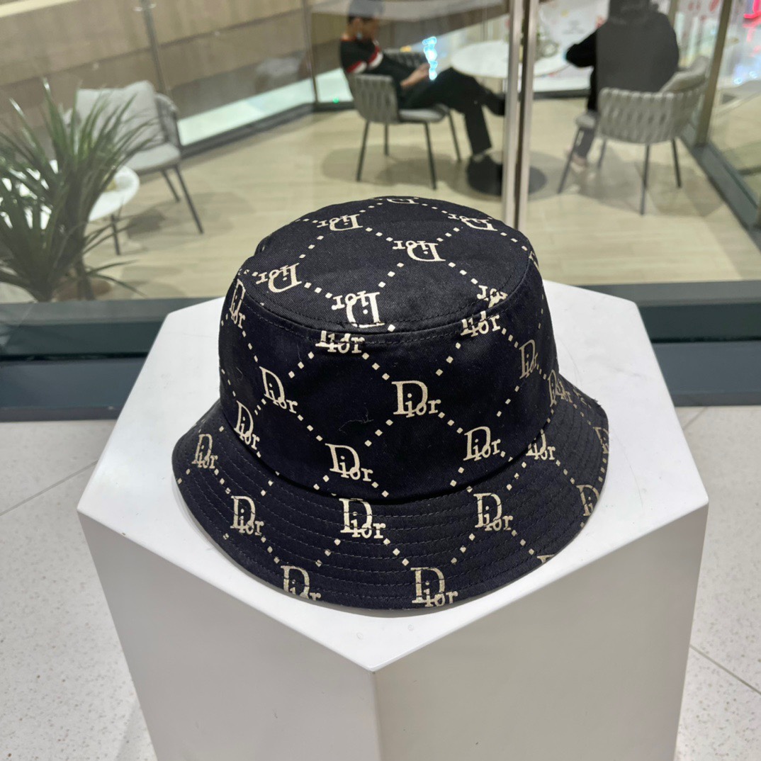  高版本 👒Dior迪奥👒新品迪奥渔夫帽，ab机场look，质量代购版本，适合日常穿搭的一款渔夫帽