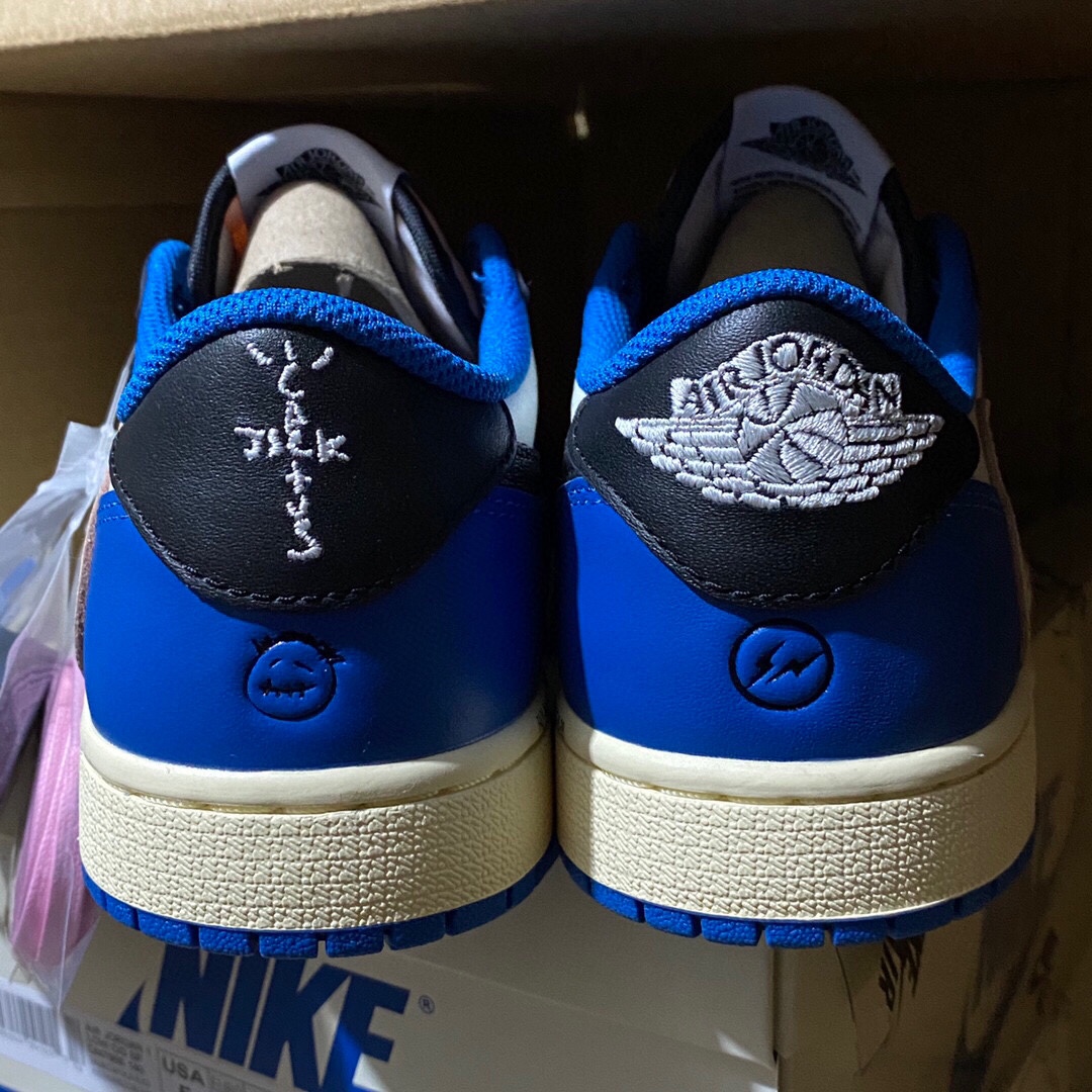 Nike Women's AJ1 Low-Top Sneakers - Lightning/Reverse Hook 2.0 9 i1690214032 5928 8