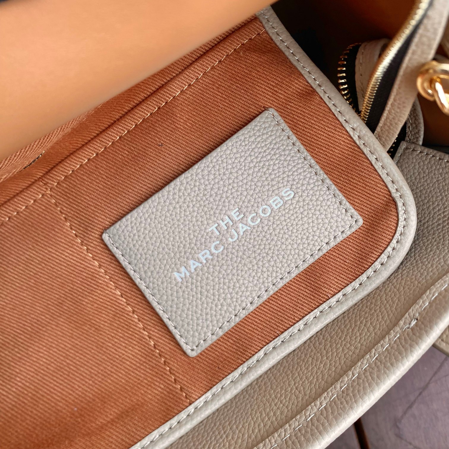 Marc Jacobs ～托特皮 杏色小号33cm