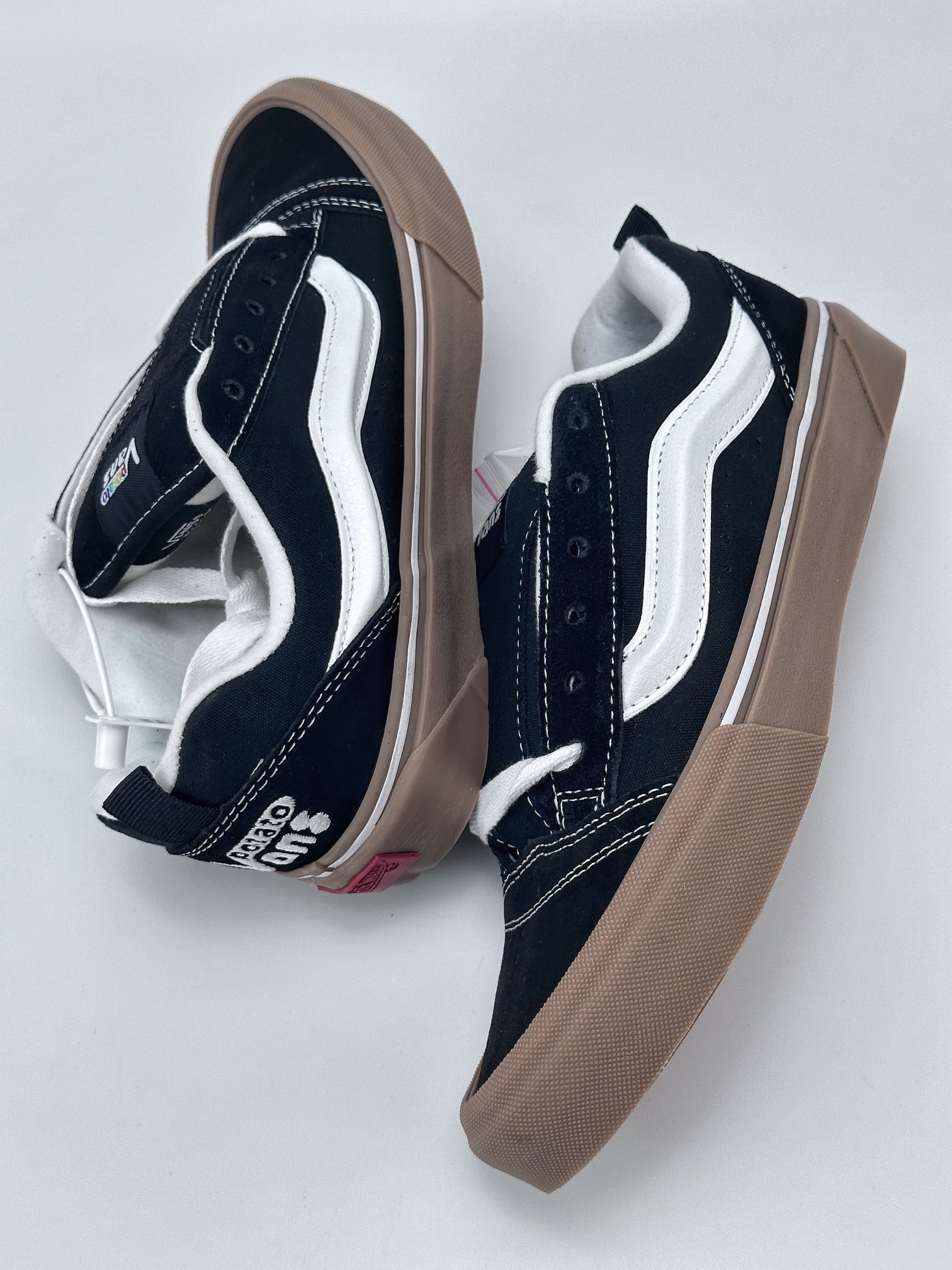 New color matching Vans potato fat version big logo black and white raw rubber canvas shoes