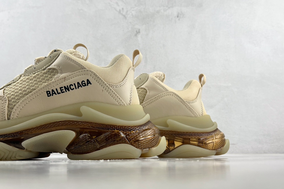 450 Balenciaga巴黎世家 Triple S 奶茶色 541624 W2GA1 9100