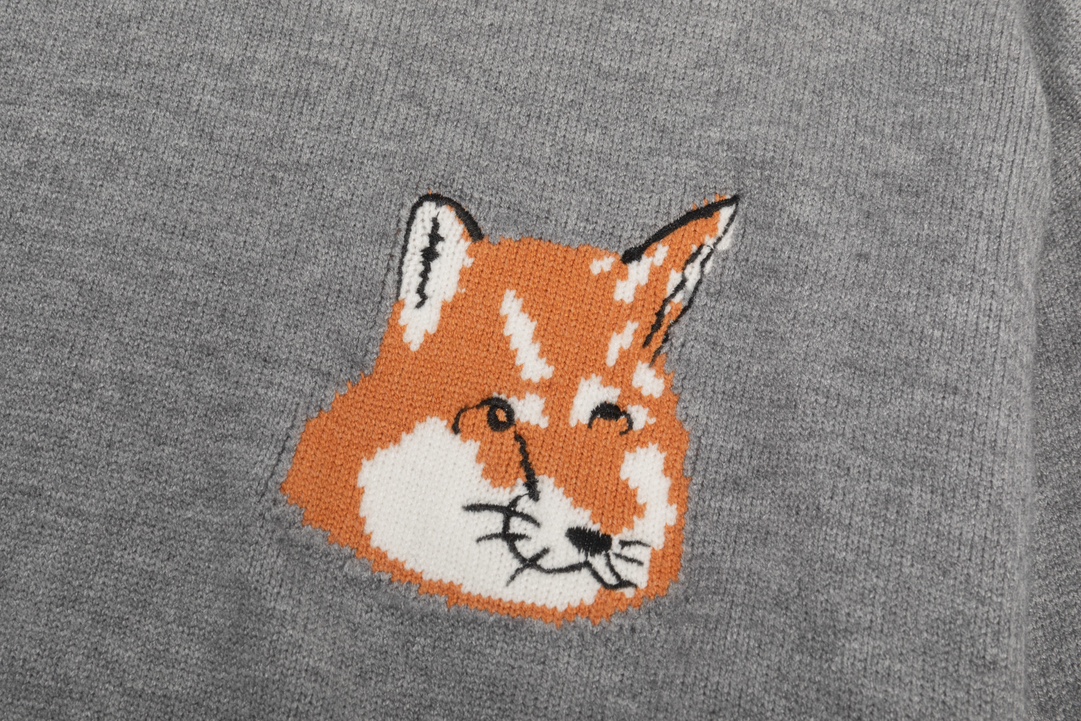 2023 Maison Kitsuné Pre-Burst Fox Embroidery Sweater with Cap Details. - 图片 4