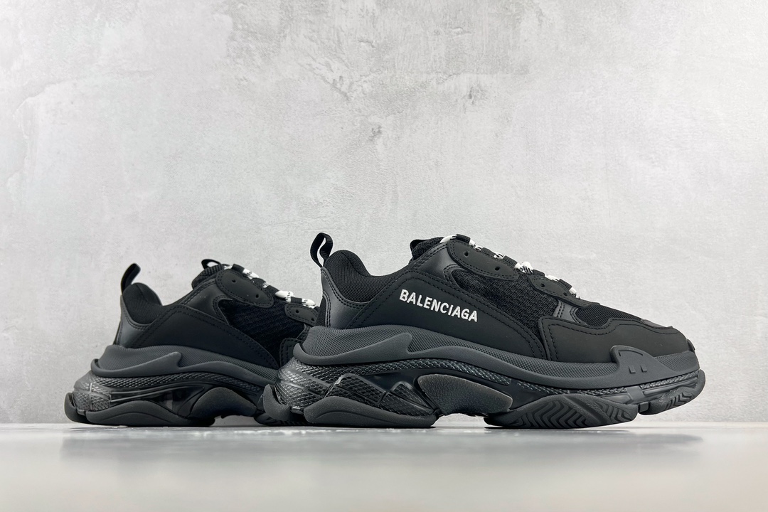 450 Balenciaga巴黎世家 Triple S 黑色 541624 W2FB1 1000