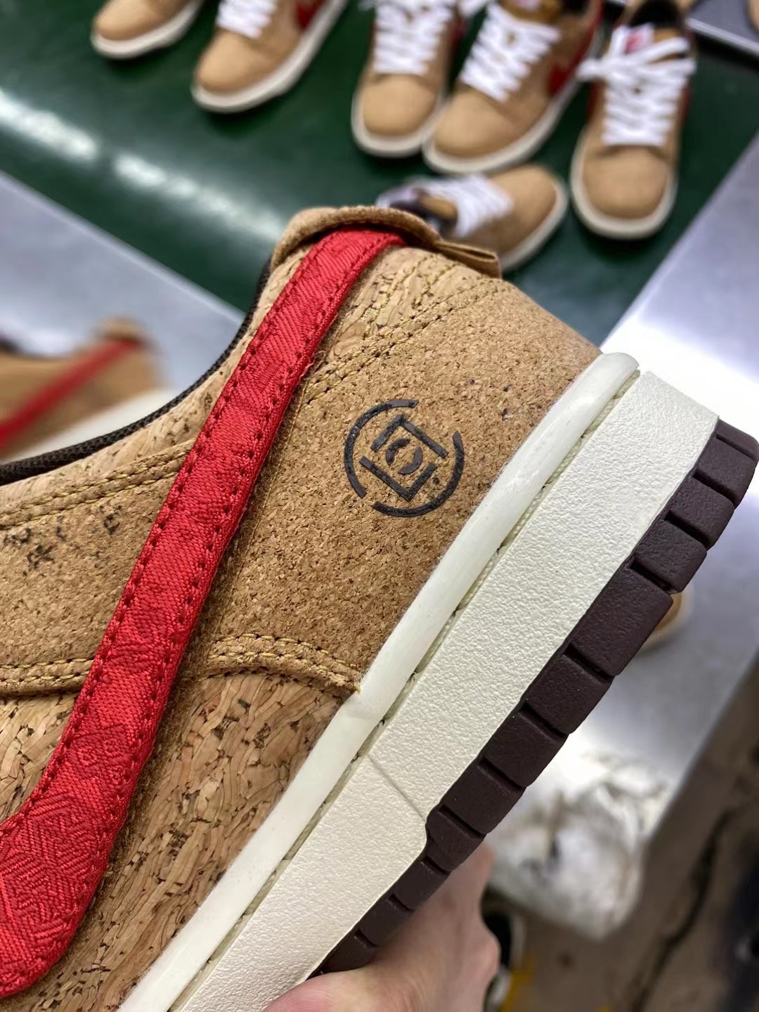 AY original foreign trade special clot x Nike dunk low Guan Xi cork replacement hook FN0317-121