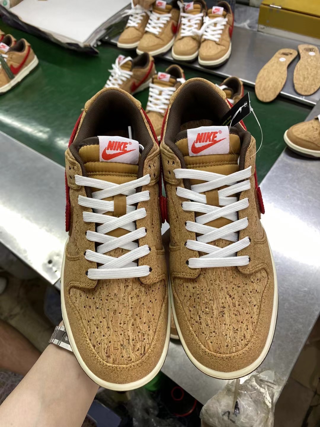 AY original foreign trade special clot x Nike dunk low Guan Xi cork replacement hook FN0317-121