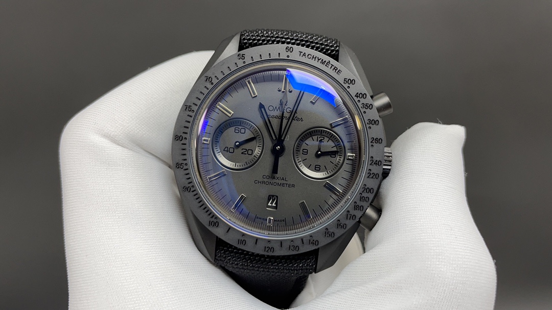 Omega 欧米茄 超霸 月之暗面 44mm 9300机