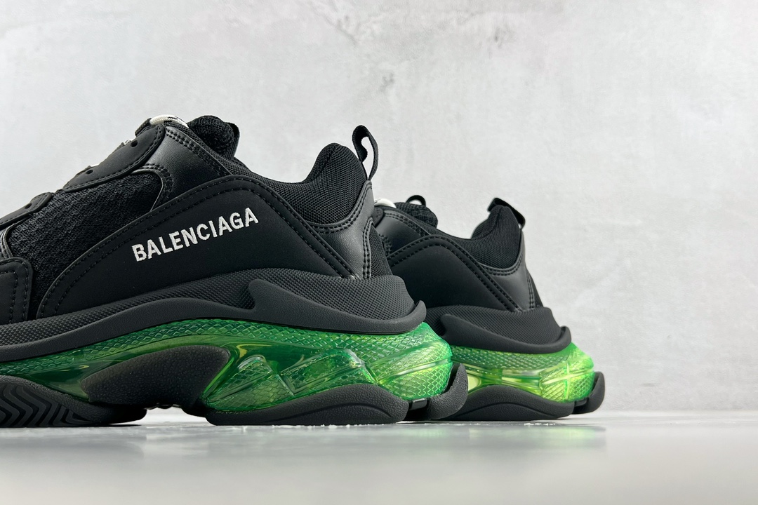 Balenciaga Triple S black green 541624 W09ON 1047