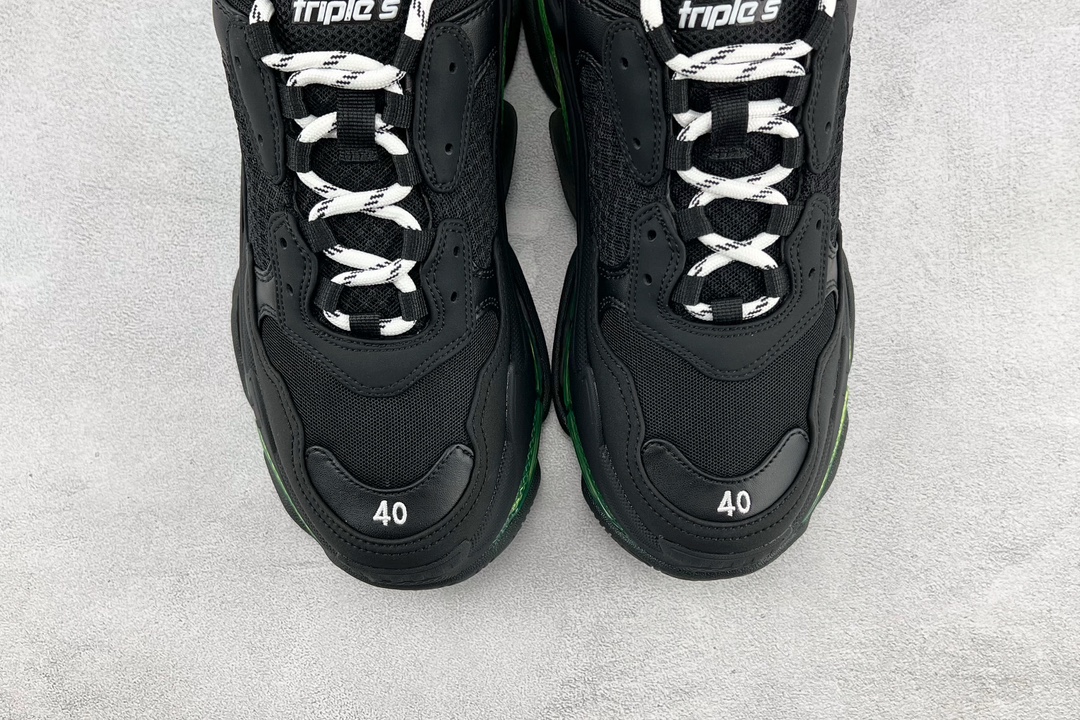 Balenciaga Triple S black green 541624 W09ON 1047